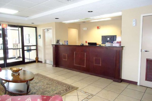COLONIAL INN KINGSPORT (Kingsport)